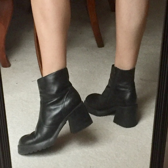 90s chunky boots